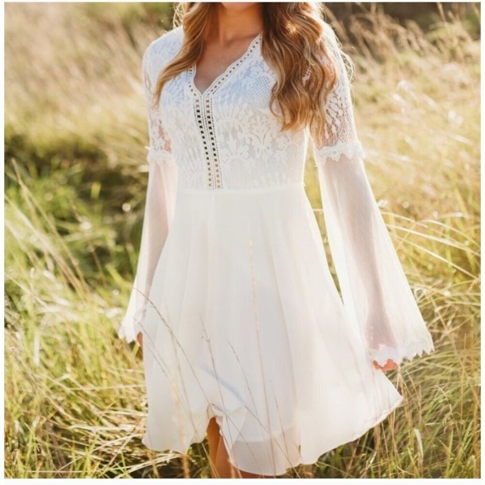 Womens Size Small Boho Hippie Fairy Cottagecore Flare Sleeve Mini Dress White